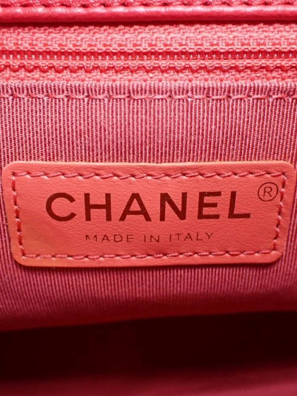 Chanel Red Two-Way 29-Series - Picture 14 of 14